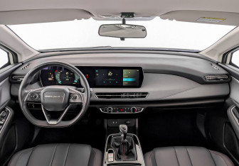 Подержанный автомобиль BAIC U5 Plus 2024 года (14 фото)