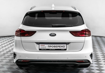 Подержанный автомобиль Kia Ceed Wagon 2021 года (6 фото)
