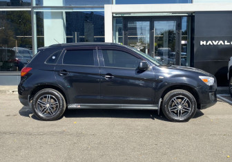 Подержанный автомобиль Mitsubishi ASX 2013 года (4 фото)