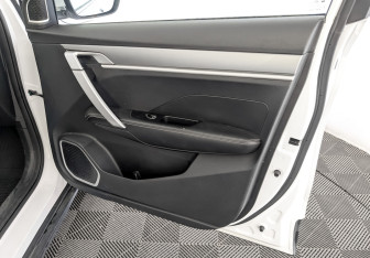 Подержанный автомобиль Geely Coolray 2022 года (24 фото)