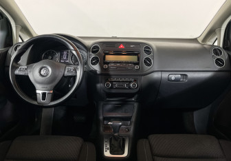 Подержанный автомобиль Volkswagen Golf Plus 2010 года (12 фото)