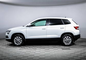 Подержанный автомобиль Skoda Karoq 2020 года (8 фото)