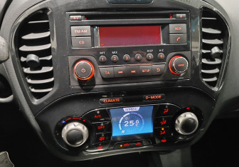 Подержанный автомобиль Nissan Juke 2012 года (14 фото)