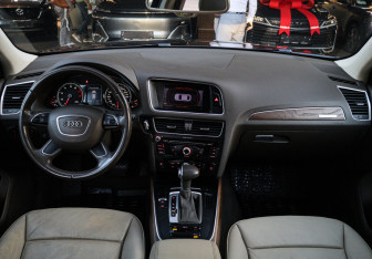 Подержанный автомобиль Audi Q5 2013 года (10 фото)