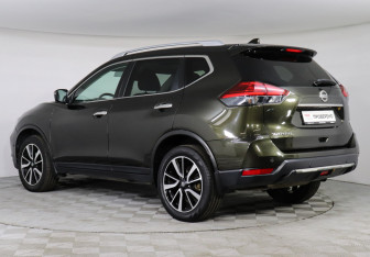 Подержанный автомобиль Nissan X-Trail 2019 года (7 фото)