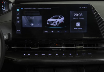 Подержанный автомобиль Changan CS55PLUS 2023 года (18 фото)