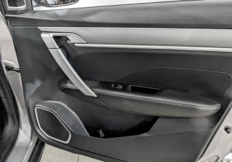 Подержанный автомобиль Geely Coolray 2022 года (22 фото)