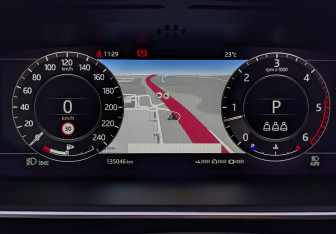 Подержанный автомобиль Land Rover Range Rover Sport 2020 года (15 фото)