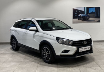 Подержанный автомобиль LADA (ВАЗ) Vesta Wagon 2019 года (3 фото)