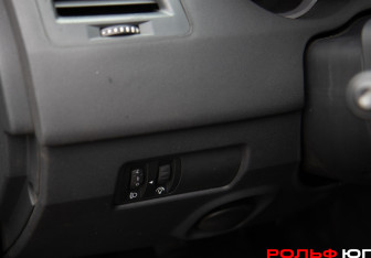 Подержанный автомобиль Renault Megane Sedan 2007 года (15 фото)