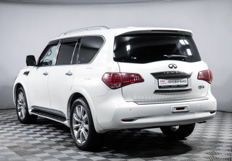 Подержанный автомобиль Infiniti QX56 2011 года (7 фото)