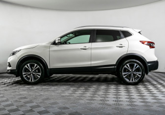 Подержанный автомобиль Nissan Qashqai 2019 года (8 фото)