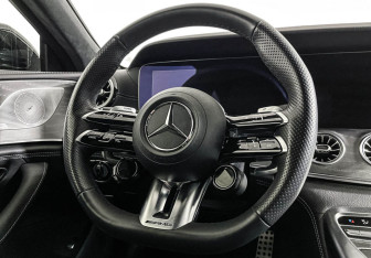 Подержанный автомобиль Mercedes-Benz AMG GT Roadster 2023 года (14 фото)