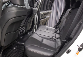 Подержанный автомобиль Lexus LX 2022 года (13 фото)