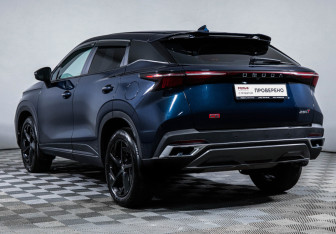 Подержанный автомобиль Omoda C5 2023 года (7 фото)