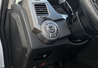Подержанный автомобиль SsangYong Kyron 2012 года (17 фото)