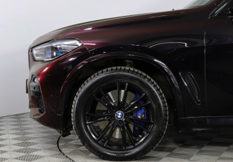 Подержанный автомобиль BMW X5 2020 года (8 фото)