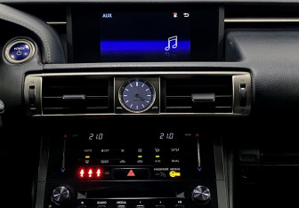 Подержанный автомобиль Lexus IS Sedan 2013 года (12 фото)