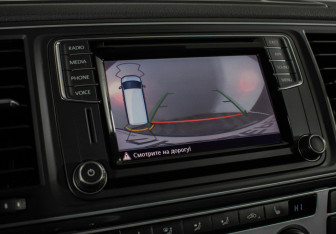 Подержанный автомобиль Volkswagen Multivan 2018 года (16 фото)