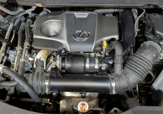 Подержанный автомобиль Lexus RX 2018 года (9 фото)