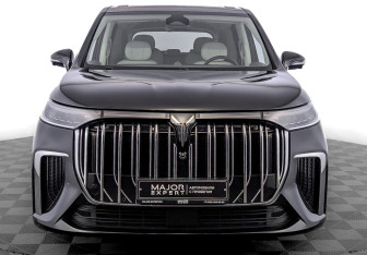 Новый Voyah Dream 2025 (2 фото)