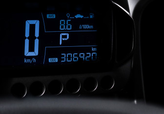 Подержанный автомобиль Chevrolet Aveo Sedan 2012 года (11 фото)