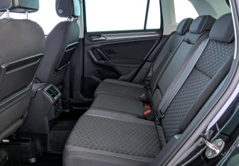 Подержанный автомобиль Volkswagen Tiguan 2018 года (18 фото)