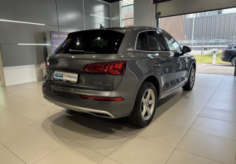 Подержанный автомобиль Audi Q5 2018 года (4 фото)