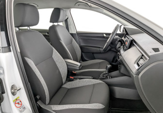 Подержанный автомобиль Skoda Rapid Liftback 2021 года (23 фото)