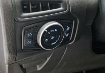 Подержанный автомобиль Ford Focus Hatchback 2018 года (24 фото)