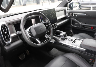 Подержанный автомобиль Jetour T2 2024 года (13 фото)