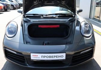 Подержанный автомобиль Porsche 911 Coupe 2021 года (9 фото)