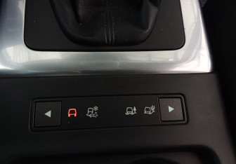 Подержанный автомобиль Land Rover Freelander 2014 года (16 фото)