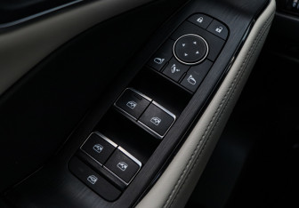 Подержанный автомобиль Nissan X-Trail 2021 года (29 фото)