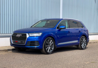 Подержанный автомобиль Audi Q7 2015 года (2 фото)