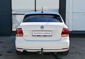 Подержанный автомобиль Volkswagen Polo Sedan 2020 года (6 фото)