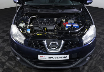 Подержанный автомобиль Nissan Qashqai+2 2010 года (9 фото)