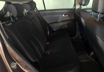 Подержанный автомобиль Kia Sportage 2014 года (10 фото)