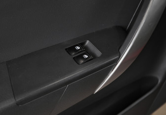 Подержанный автомобиль Chevrolet Aveo Hatchback 2008 года (7 фото)