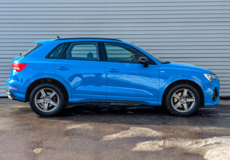Подержанный автомобиль Audi Q3 2019 года (4 фото)
