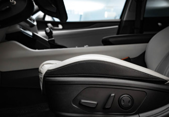 Подержанный автомобиль Kia K5 2021 года (27 фото)