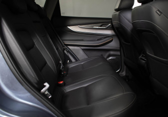 Подержанный автомобиль Exeed LX 2022 года (13 фото)