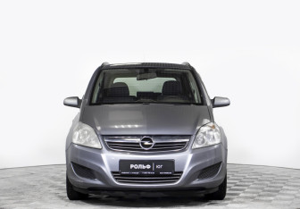 Подержанный автомобиль Opel Zafira Compactvan 2008 года (2 фото)