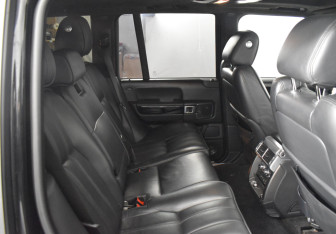 Подержанный автомобиль Land Rover Range Rover 2010 года (23 фото)