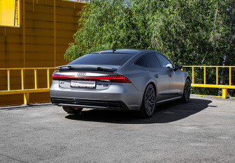 Подержанный автомобиль Audi A7 2018 года (4 фото)
