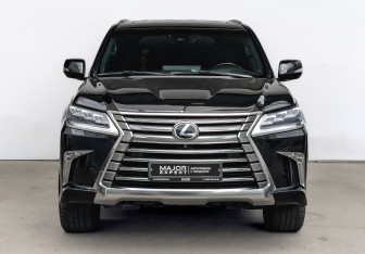 Подержанный автомобиль Lexus LX 2017 года (2 фото)