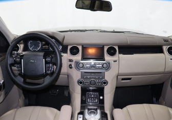 Подержанный автомобиль Land Rover Discovery 2014 года (14 фото)