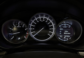 Подержанный автомобиль Mazda CX-5 2020 года (12 фото)