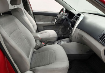 Подержанный автомобиль Kia Cerato Sedan 2007 года (9 фото)