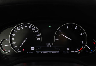 Подержанный автомобиль BMW X3 2020 года (13 фото)